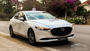 Mazda 3 1.5 Sedan: Cảm Biến Hỗ Trợ Lái Xe – Tính Năng Cần Thiết Hay Tùy Chọn?