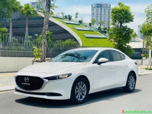 Mazda 3 Có Mở Cốp Bằng Chìa Khóa Được Không? Hướng Dẫn Chi Tiết