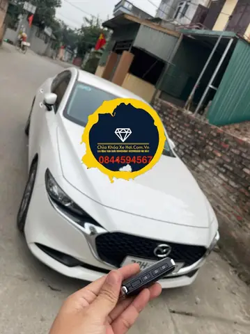Mazda 3 Có Mở Cốp Bằng Chìa Khóa Được Không? Hướng Dẫn Chi Tiết