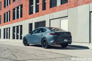 Mazda 3 Đẹp Lung Linh: Đối Đầu Cerato Tháng 7 - Cuộc Chiến Phân Khúc Sedan Hạng C
