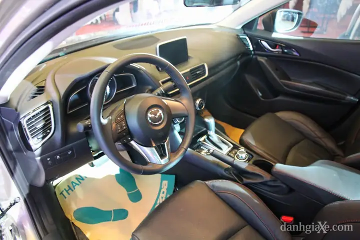 Mazda 3 Là Số Sàn Hay Tự Động: Giải Đáp Chi Tiết Từ A-z