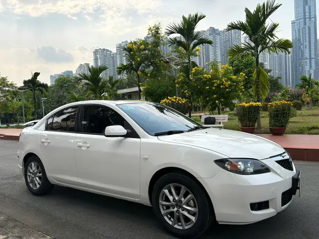 Mazda 3 Sản Xuất 2009 Nhập Nhật Trắng 1.6: Phân Tích Toàn Diện Cho Người Mua Thông Thái