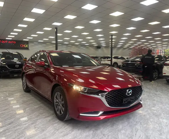 Mazda 3 Sedan 1.5 Đỏ Soul Red Crystal: Vẻ Đẹp Sang Trọng Và Trải Nghiệm Lái Đầy Cảm Hứng