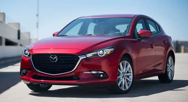 Mazda 3 Sedan Facelift 2017: Điểm Khác Biệt Nào So Với Bản Thường?