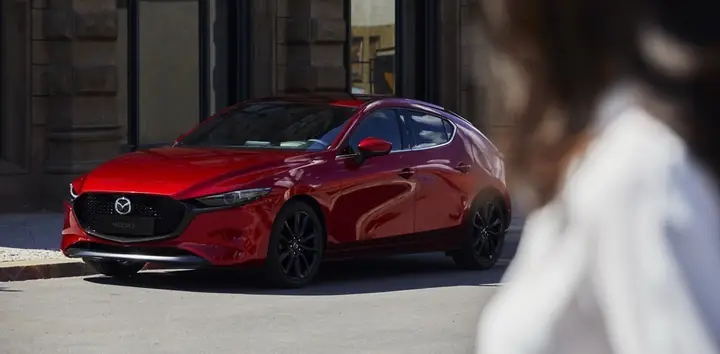 Mazda 3 Thế Hệ Thứ 3: Đánh Giá Toàn Diện, Thông Số Kỹ Thuật & Giá Bán