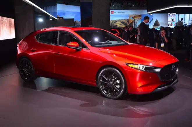 Mazda 3 Ưu Đãi Tháng 4 Năm 2019: Thông Tin Cần Biết Cho Người Mua Xe