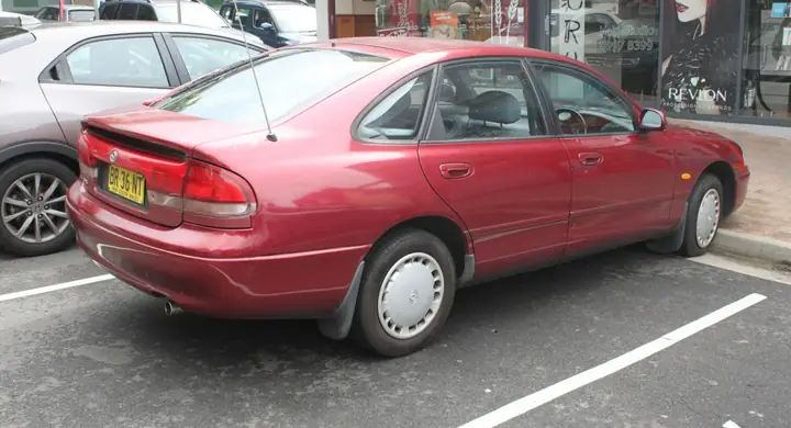 Mazda 626 Iv Hatchback Ge 2.0 D Glx: Khám Phá Chi Tiết Và Giá Trị Cho Người Sưu Tầm