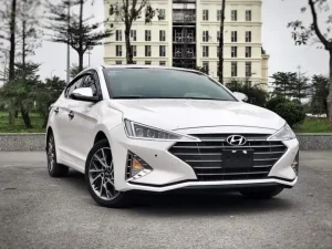 Mazda Hay Elantra: Xe Nào Mất Giá Nhanh Hơn? Phân Tích Chuyên Sâu