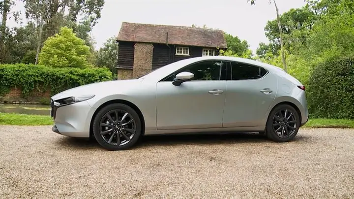 Đánh Giá Chi Tiết Mazda 3 Hatchback 2.0 Skyactiv-g Mhev Sport Lux 5dr: Lựa Chọn Toàn Diện Cho Người Tìm Kiếm Sự Cân Bằng