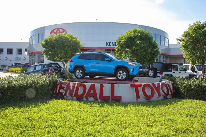 Miami Toyota Dealerships: Khám Phá Các Đại Lý Toyota Hàng Đầu Tại Miami Và Những Lợi Ích Khi Mua Xe