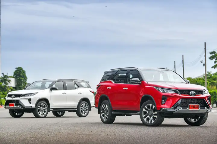 Mua Toyota Fortuner: Hướng Dẫn Chi Tiết Từ A Đến Z Để Chọn Mua Xe Hơi Đáng Tin Cậy Mua Toyota Fortuner: Hướng Dẫn Chi Tiết Từ A Đến Z Để Chọn Mua Xe Hơi Đáng Tin Cậy