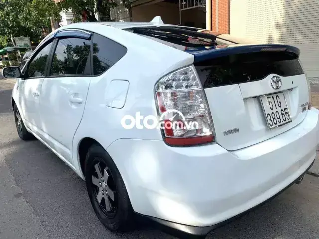 Mua Toyota Prius: Hướng Dẫn Chi Tiết Từ Lựa Chọn Đến Sở Hữu Mua Toyota Prius: Hướng Dẫn Chi Tiết Từ Lựa Chọn Đến Sở Hữu