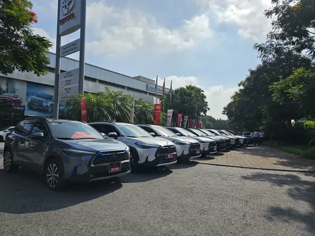 Mua Bán Xe Toyota Cú 4: Hướng Dẫn Toàn Diện Cho Người Mới Bắt Đầu Mua Bán Xe Toyota Cú 4: Hướng Dẫn Toàn Diện Cho Người Mới Bắt Đầu