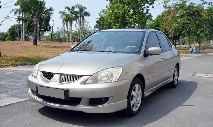 Lancer Gala Hay Mazda 6 Cũ: So Sánh Chi Tiết, Đâu Là Lựa Chọn Tối Ưu Cho Bạn?