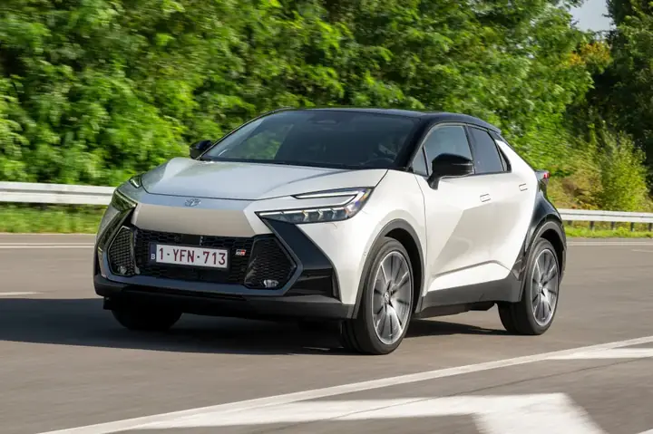 New Toyota Chr 2024: Đánh Giá Toàn Diện Từ Thiết Kế Đến Trải Nghiệm Lái New Toyota Chr 2024: Đánh Giá Toàn Diện Từ Thiết Kế Đến Trải Nghiệm Lái