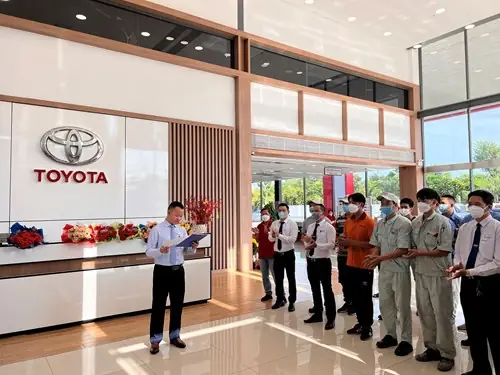 Nhân Viên Toyota: Vai Trò, Công Việc Và Cơ Hội Nghề Nghiệp Nhân Viên Toyota: Vai Trò, Công Việc Và Cơ Hội Nghề Nghiệp