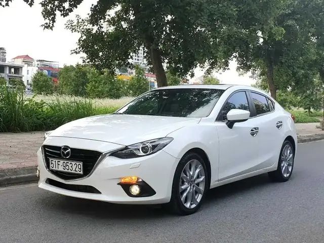 Những Điều Cần Biết Khi Lái Mazda 3: Cẩm Nang Toàn Diện Cho Chủ Xe