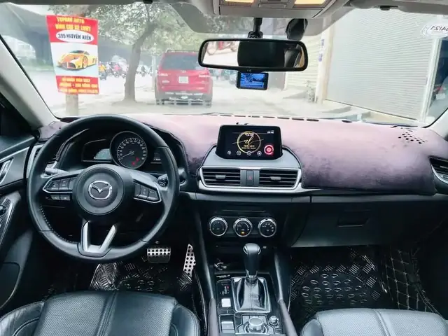 Những Điều Cần Biết Khi Lái Mazda 3: Cẩm Nang Toàn Diện Cho Chủ Xe