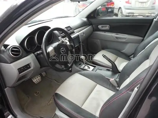 Nội Thất Xe Mazda 3 Cũ Đời 2004 Số Sàn: Nâng Cấp, Bảo Dưỡng Và Lựa Chọn Thông Minh
