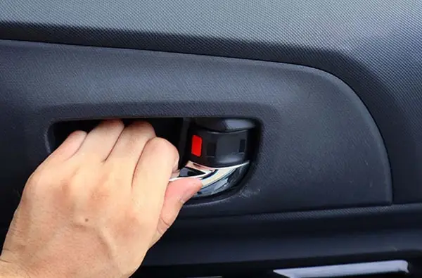 Ô Cửa Kính Tay Quay Bên Trong Mazda 3: Cấu Tạo, Chức Năng Và Cách Khắc Phục Lỗi