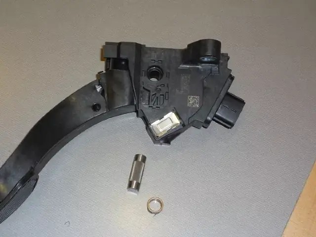 P2121 Toyota – Tất Cả Những Gì Bạn Cần Biết Về Mã Phụ Tùng Này