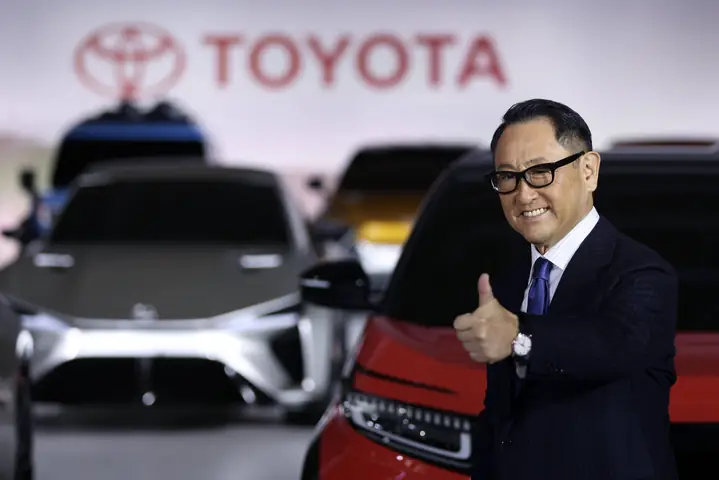 Sales Toyota: Hướng Dẫn Tăng Doanh Số Bán Xe Hiệu Quả Cho Đại Lý