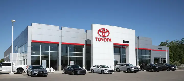 Serra Toyota Là Gì? Khám Phá Thương Hiệu Và Dịch Vụ Của Đại Lý Ô Tô Toyota Tại Việt Nam