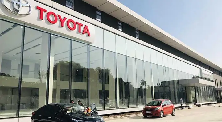 Showroom Toyota: Hướng Dẫn Chọn Mua Và Trải Nghiệm Tại Các Chi Nhánh