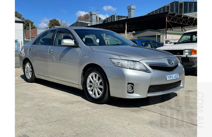Silver Toyota Camry: Tổng Quan Chi Tiết Về Mẫu Xe Sedan Sang Trọng Silver Toyota Camry: Tổng Quan Chi Tiết Về Mẫu Xe Sedan Sang Trọng