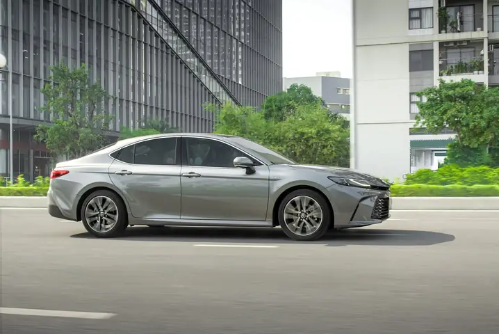 Silver Toyota Camry: Tổng Quan Chi Tiết Về Mẫu Xe Sedan Sang Trọng Silver Toyota Camry: Tổng Quan Chi Tiết Về Mẫu Xe Sedan Sang Trọng