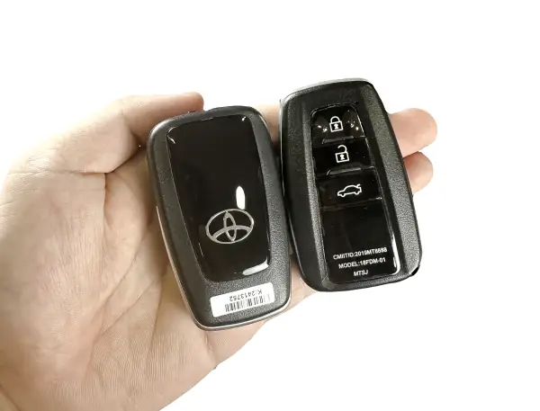 Smartkey Toyota.pdf: Hướng Dẫn Chi Tiết Và Lợi Ích Khi Sử Dụng Smartkey Toyota.pdf: Hướng Dẫn Chi Tiết Và Lợi Ích Khi Sử Dụng
