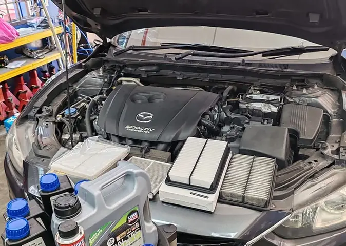 So Sánh Dịch Vụ Bảo Dưỡng Xe Mazda Tại Long Biên: Lựa Chọn Nào Tốt Nhất?