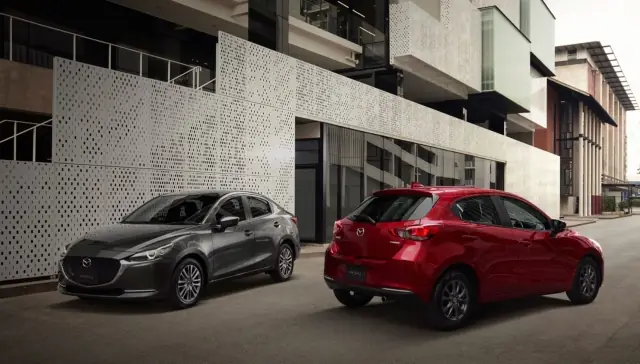 So Sánh Các Phiên Bản Mazda 2: Hướng Dẫn Chi Tiết Cho Người Mua Xe