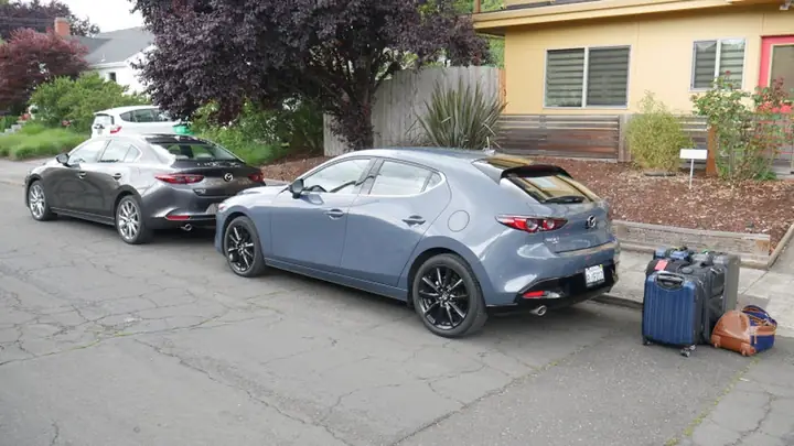 Mazda 3 Sedan Vs. Hatchback: Cuộc Đối Đầu Xe Sang Giá Tốt, Đâu Là Lựa Chọn Cho Bạn?