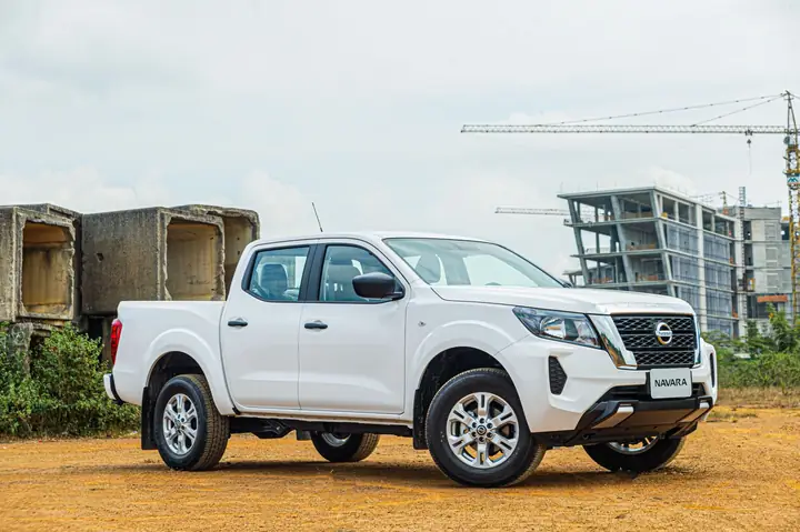 So Sánh Nissan Navara El Và Mazda Bt-50 4x2 At: Nên Chọn Xe Nào Cho Nhu Cầu Của Bạn?
