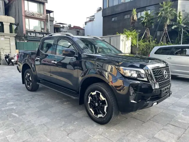So Sánh Nissan Navara El Và Mazda Bt-50 4x2 At: Nên Chọn Xe Nào Cho Nhu Cầu Của Bạn?