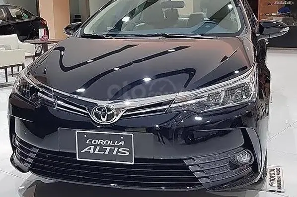 So Sánh Toyota Altis 1.8e Mt Và Mazda 3: Lựa Chọn Nào Phù Hợp Với Bạn?