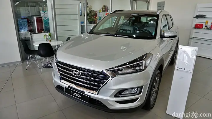 So Sánh Hyundai Tucson 2.0 Và Mazda 3 2.0: Lựa Chọn Nào Cho Bạn?