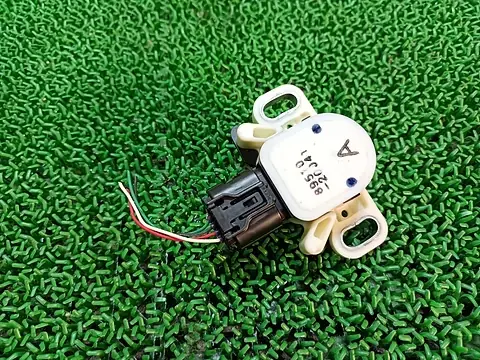 Stroke Sensor Toyota: Tổng Quan Và Hướng Dẫn Bảo Dưỡng Chi Tiết Cho Hệ Thống An Toàn