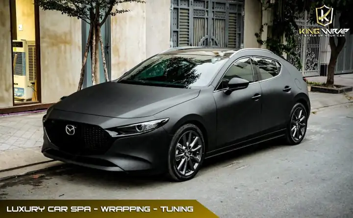 Tại Sao Đèn Hậu Mazda 3 Lại Có 2 Màu: Giải Mã Chi Tiết Thiết Kế & Ý Nghĩa