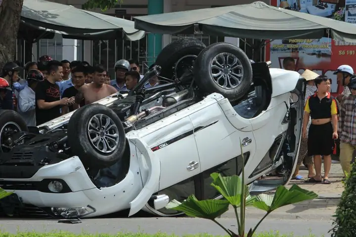 Thánh Lật Toyota: Tất Tần Tật Bạn Cần Biết Thánh Lật Toyota: Tất Tần Tật Bạn Cần Biết