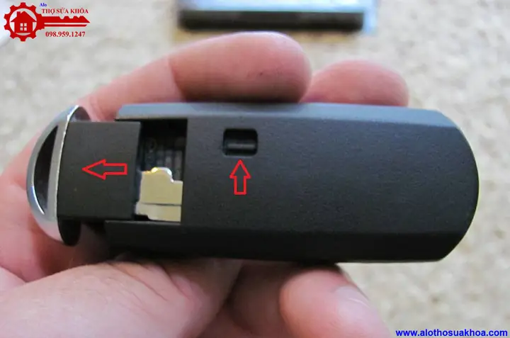 Thay Pin Chìa Khóa Xe Mazda 3, Bt-50: Hướng Dẫn Chi Tiết & Lưu Ý Quan Trọng