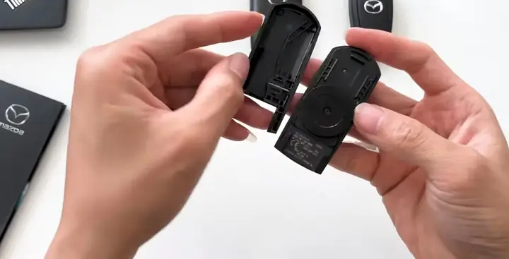 Thay Pin Chìa Khóa Xe Mazda 3, Bt-50: Hướng Dẫn Chi Tiết & Lưu Ý Quan Trọng