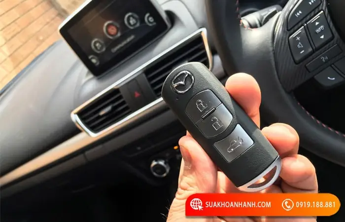 Hướng Dẫn Chi Tiết Cách Thay Pin Chìa Khóa Xe Mazda Cx-5 Tại Nhà