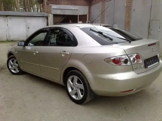 Thông Số Kỹ Thuật Mazda 6 2004: Chi Tiết Toàn Diện Cho Người Dùng