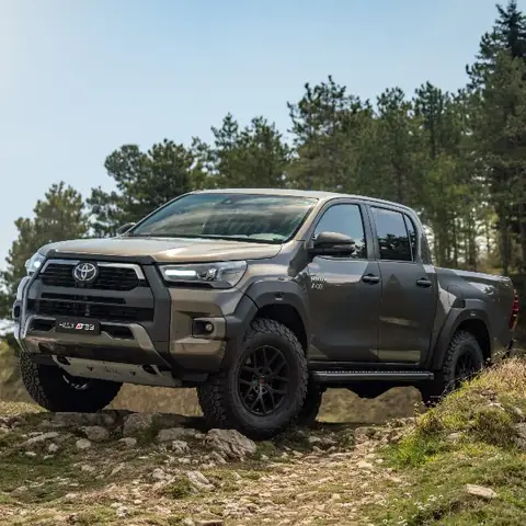 Toyota 33 Là Gì? Giải Thích Chi Tiết Về Mẫu Xe Và Lịch Sử