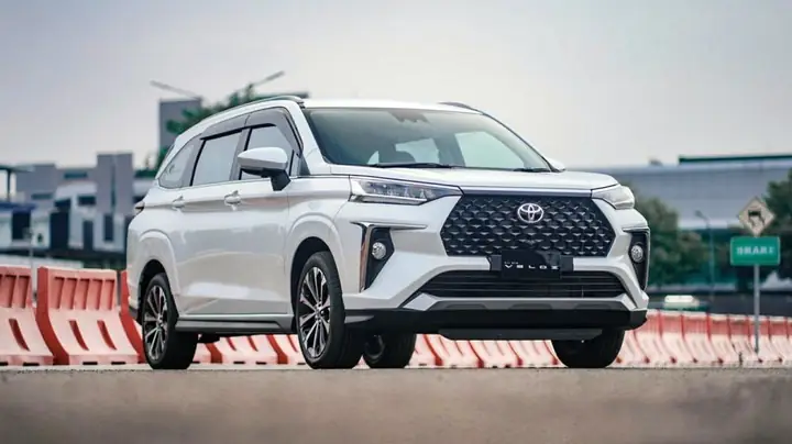 Toyota 5 2: Tất Cả Những Điều Bạn Cần Biết Về Chiếc Xe Sedan Đáng Chú Ý