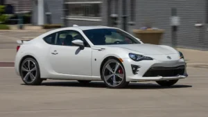 Toyota 86 – Tổng Quan Và Tất Cả Những Điều Bạn Cần Biết Về Mẫu Thể Thao Huyền Thoại