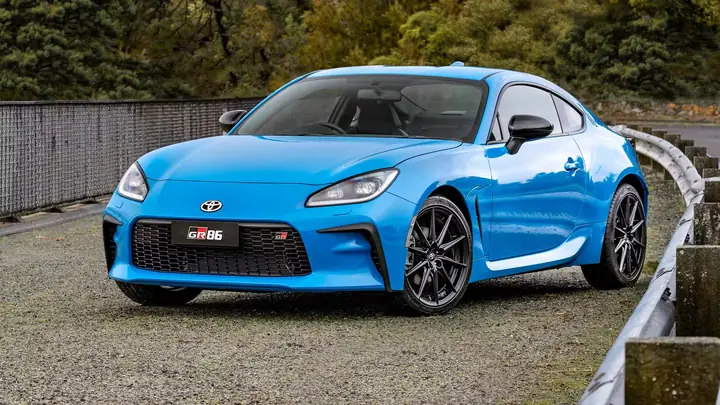 Toyota 86 Giá Niêm Yết 2024: Đánh Giá Toàn Diện Giá Bán, Chi Phí Sở Hữu Và Lựa Chọn Mua Xe Thể Thao Đỉnh Cao