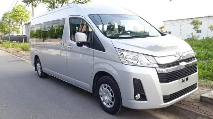 Toyota 9 Chỗ: Tổng Quan Về Các Mẫu Xe Đa Dụng Và Lựa Chọn Phù Hợp